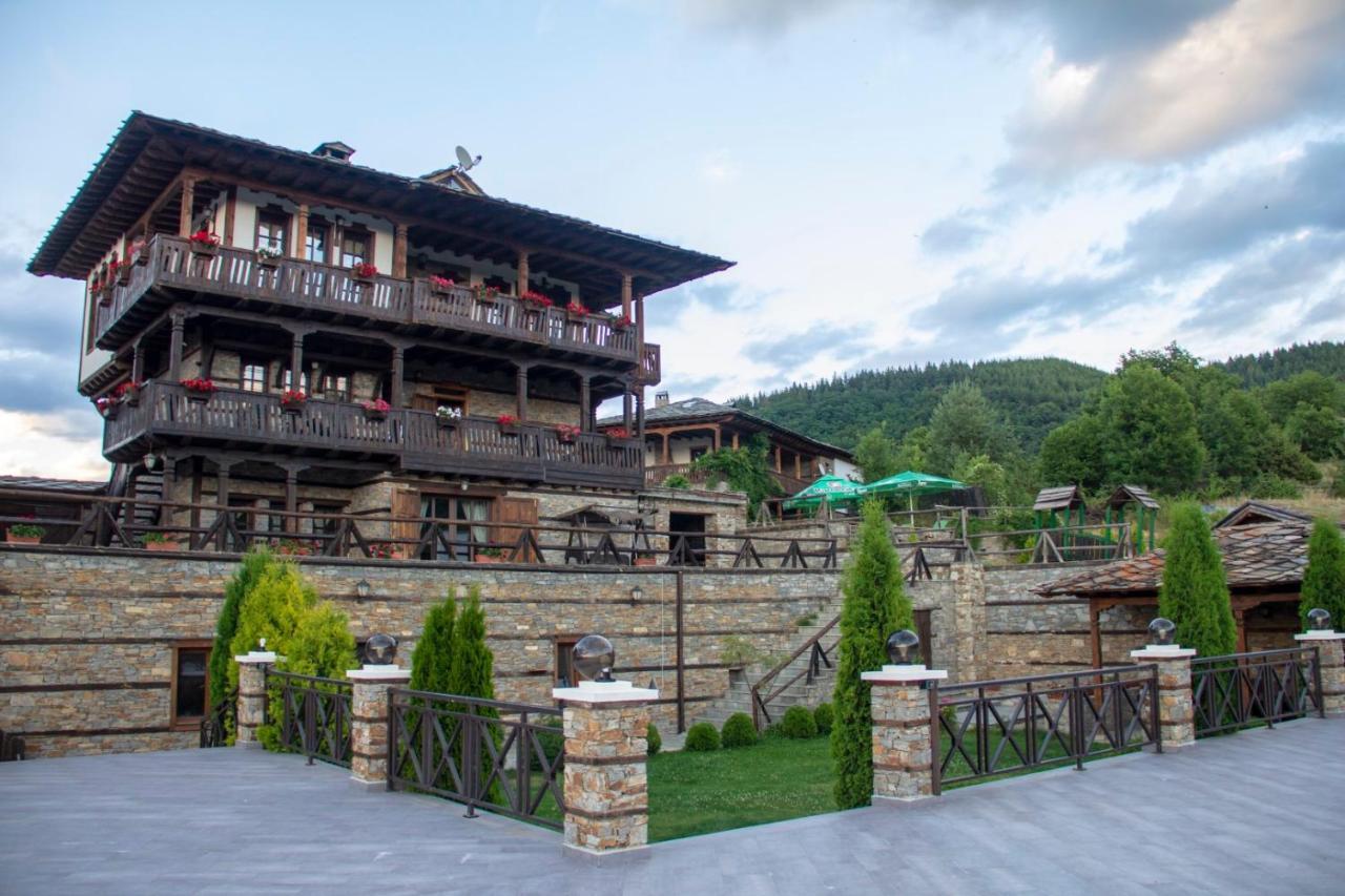 Leshtenski Rai Guest House Exterior photo