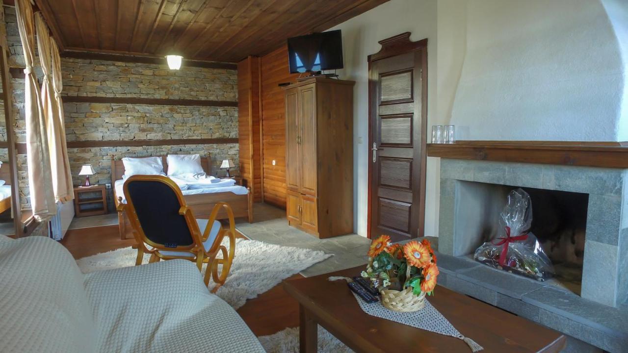 Leshtenski Rai Guest House Exterior photo