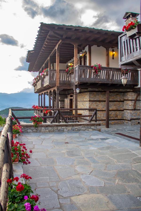 Leshtenski Rai Guest House Exterior photo