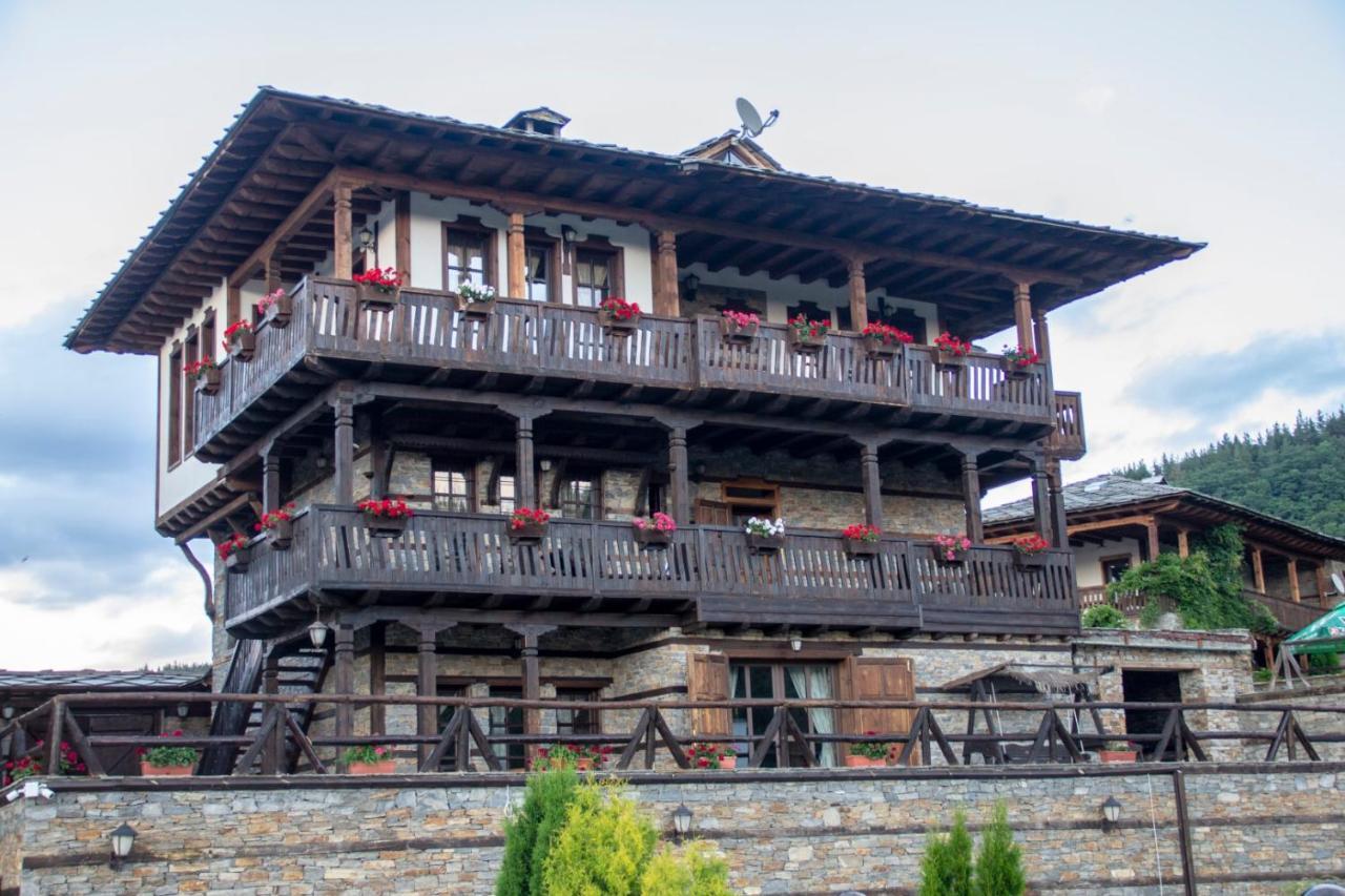 Leshtenski Rai Guest House Exterior photo